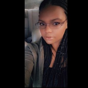 Meet your Posher, Ciara